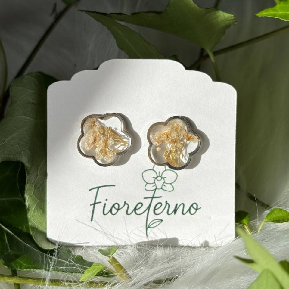 Orecchini a lobo medio argento in acciaio inossidabile con fiorellini di Campo
