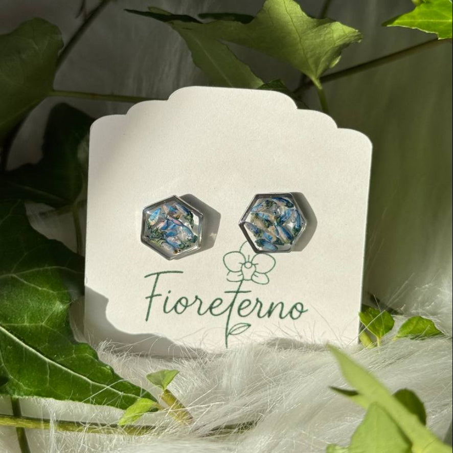 Orecchini a lobo argento in acciaio inossidabile con l' Erica Calluna 'Picasso Blue'