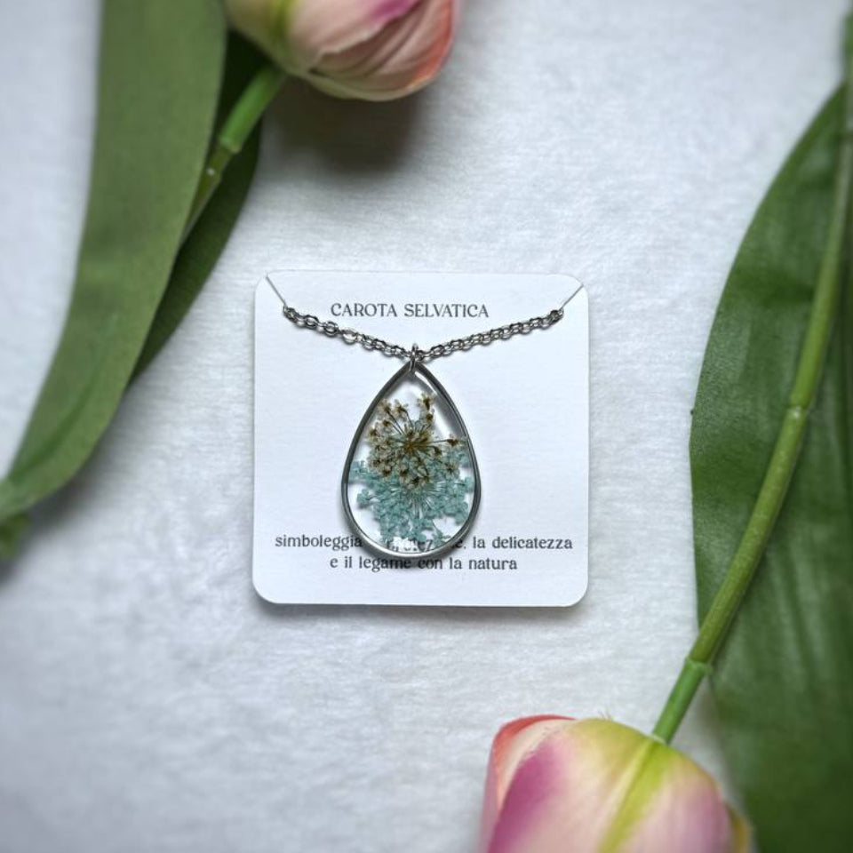 Collana a forma di goccia con Pizzo della Regina Anna in resina con montatura in acciaio inossidabile