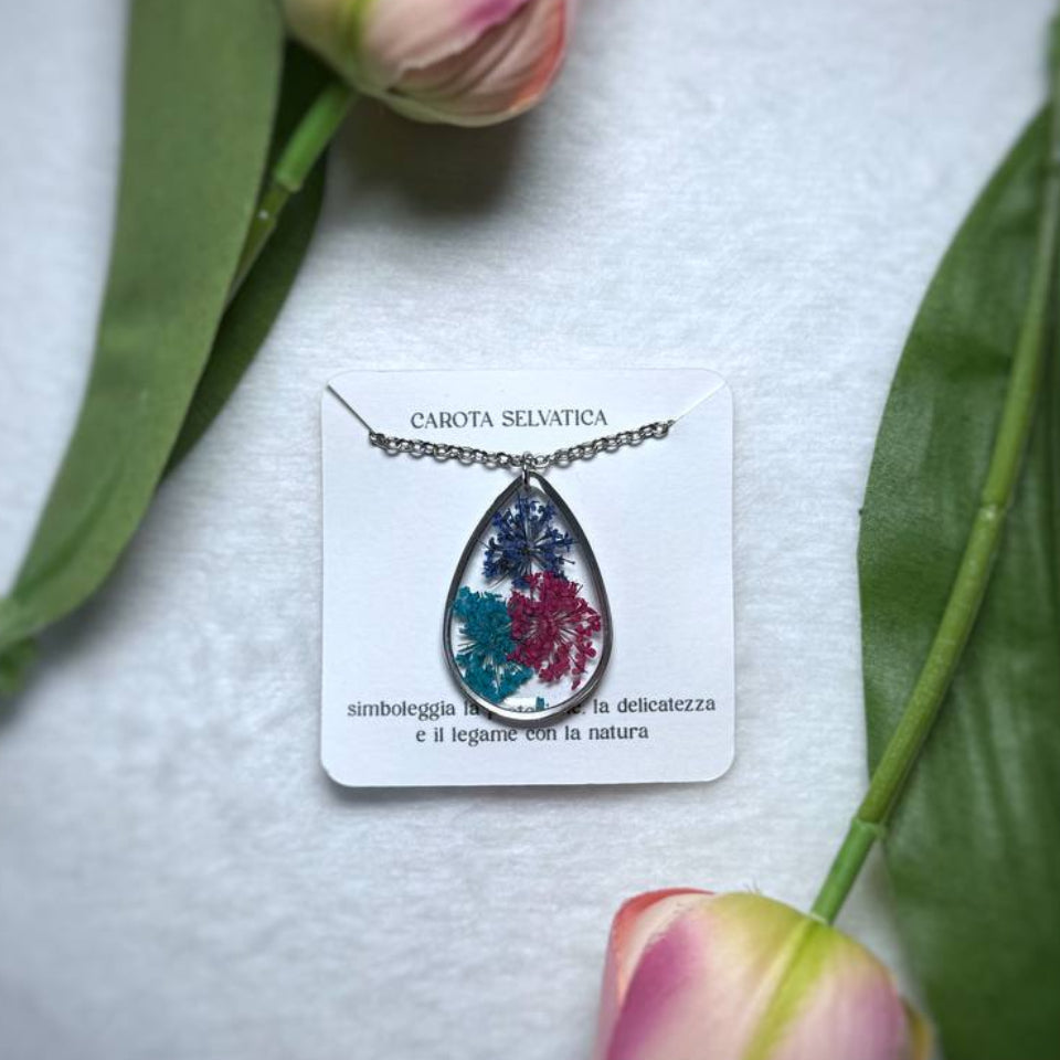 Collana a forma di goccia con Pizzo della Regina Anna in resina con montatura in acciaio inossidabile