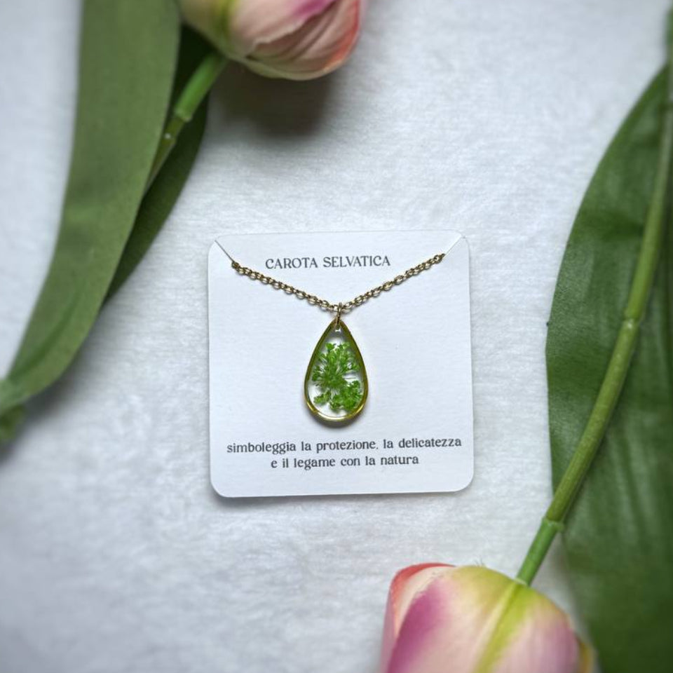 Collana in acciaio inossidabile e ciondolo a goccia con Pizzo della Regina Anna Verde