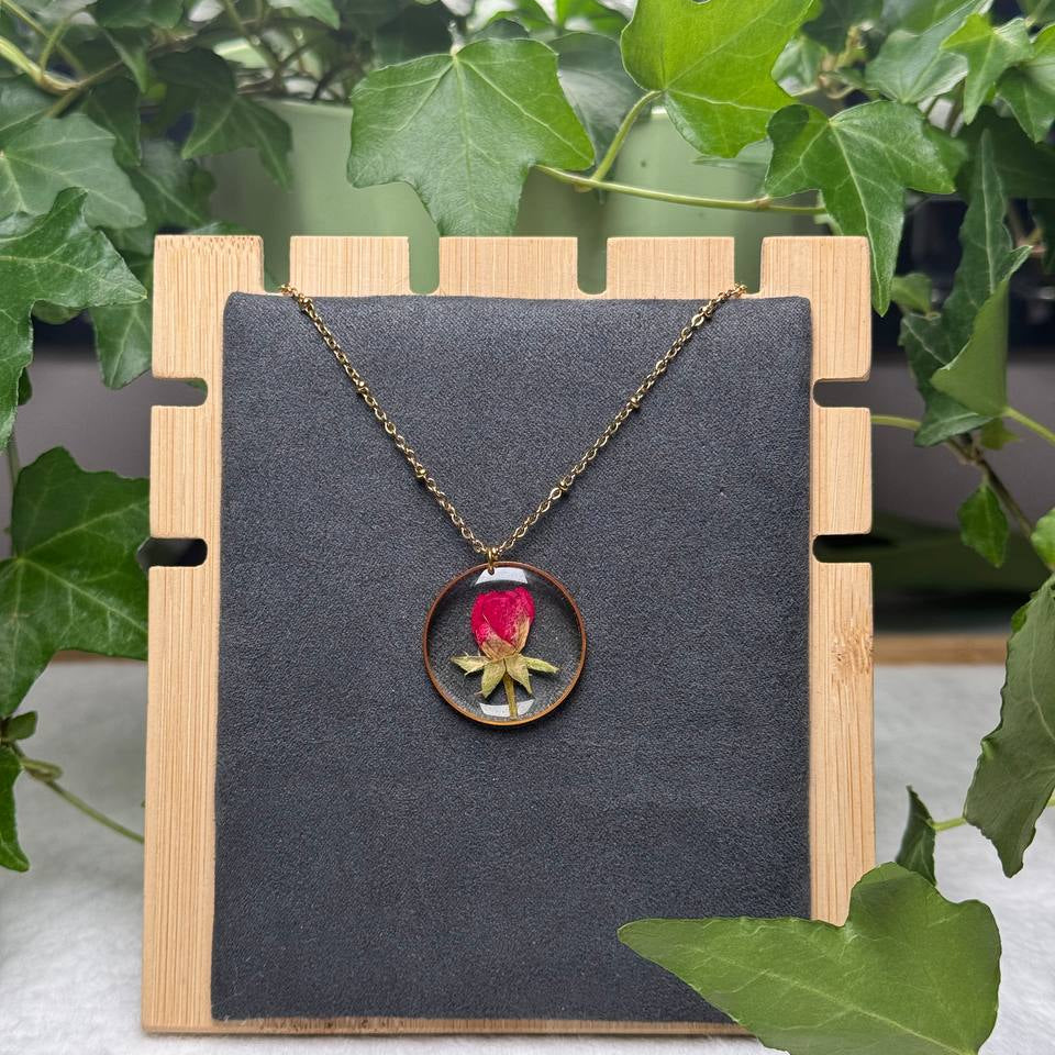 Collana in acciaio inossidabile con bocciolo di Rosa