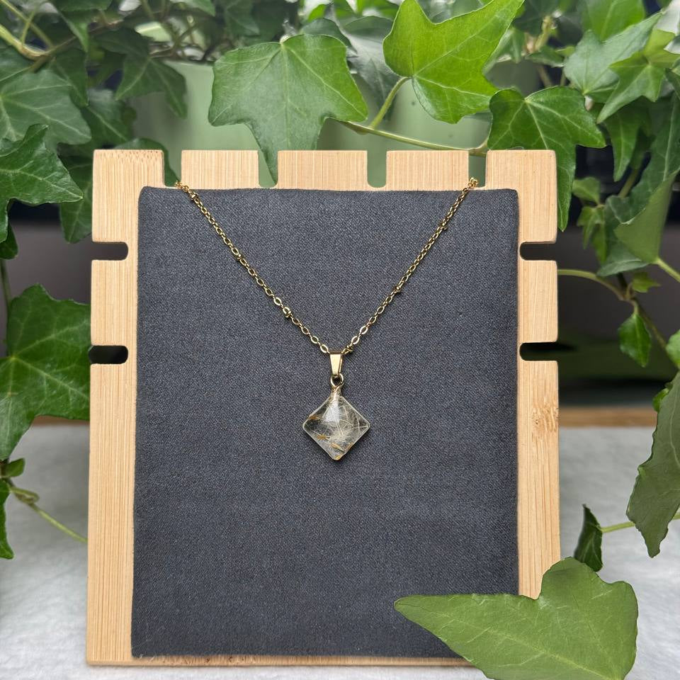 Collana in acciaio inossidabile e ciondolo a rombo con il Soffione