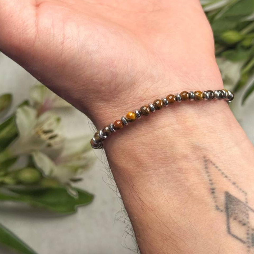 Bracciale naturale con piccole perle di Occhio di Tigre